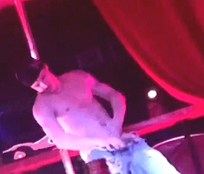 Stripper Wank (HQ)