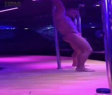 Pole Dancing Stripper (HQ)