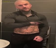 Ashley Fox Backstage (HQ)