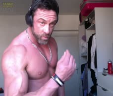 Johnny Anglais  (HQ)