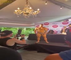 Dancing Muscle (Twitter)