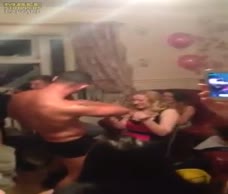 Party Stripper (Twitter)