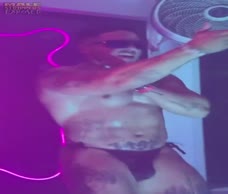Sunglasses Stripper (Twitter)